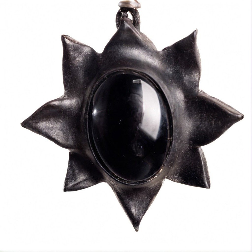 Loto Negro — joya artesanal Fustchic