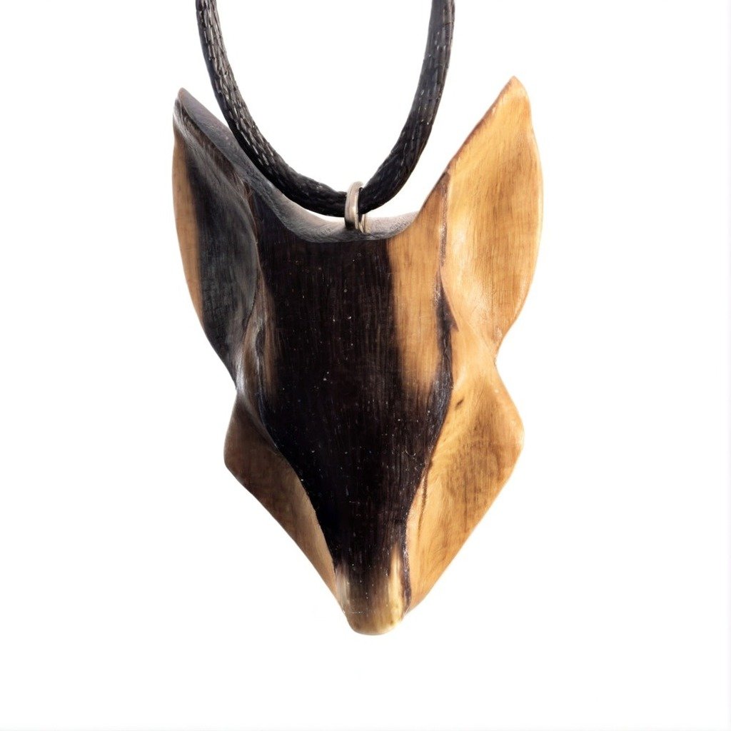 Lobo Esencial — joya artesanal Fustchic